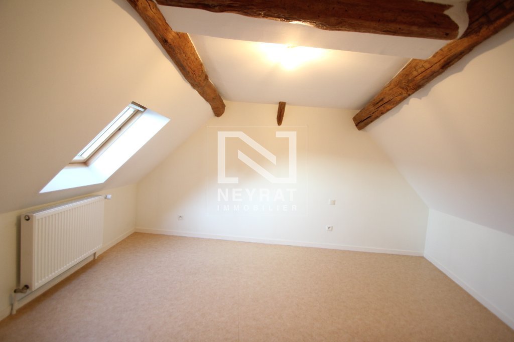 APPARTEMENT T3 A LOUER - RULLY - 64.11 m2 - 700�&euro; charges comprises par mois