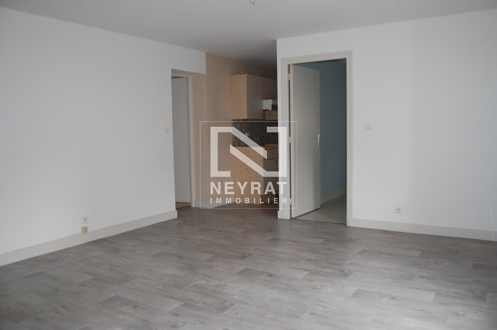 APPARTEMENT T3 A LOUER - SENNECEY LE GRAND - 64.48 m2 - 665 &euro; charges comprises par mois