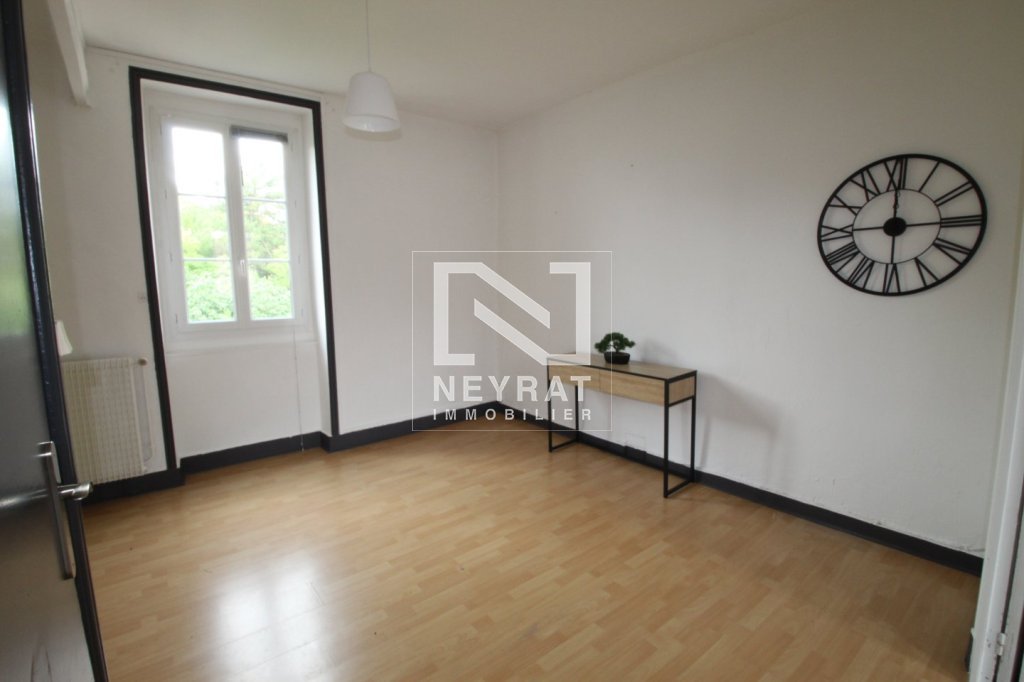 APPARTEMENT T3 - CHALON SUR SAONE proche commerces - 75 m2 - LOU&Eacute;