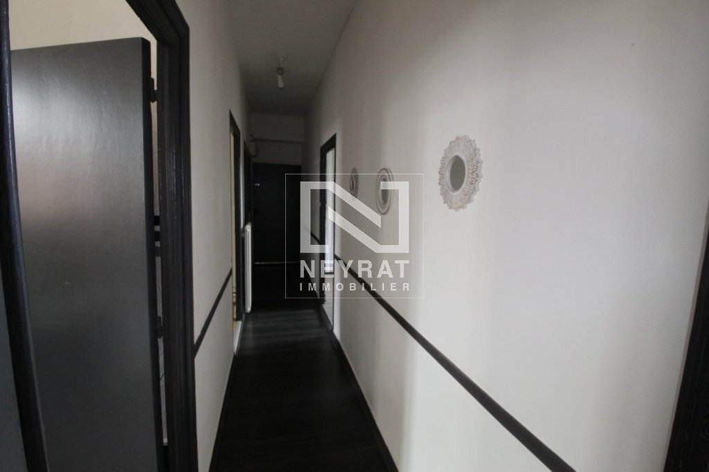 APPARTEMENT T3 - CHALON SUR SAONE proche commerces - 75 m2 - LOU&Eacute;