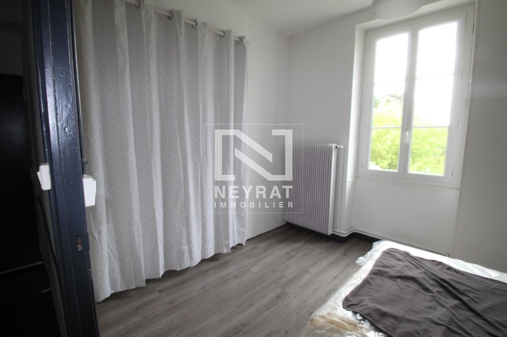 APPARTEMENT T3 - CHALON SUR SAONE proche commerces - 75 m2 - LOU&Eacute;