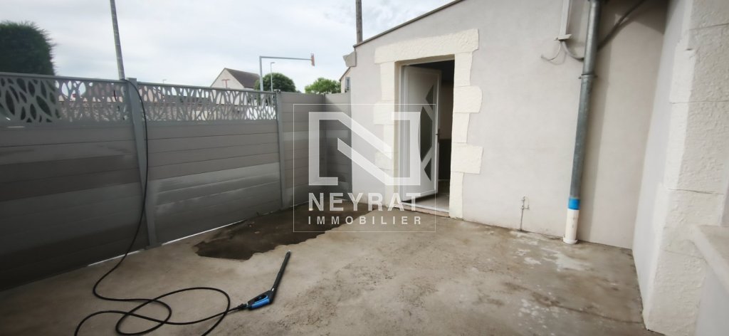 MAISON A LOUER - ST MARCEL - 79.25 m2 - 740 &euro; charges comprises par mois