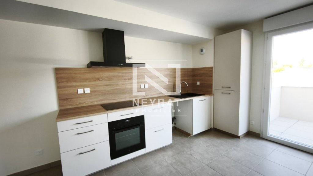 APPARTEMENT T3 A LOUER - ST REMY - 68.21 m2 - 870 &euro; charges comprises par mois