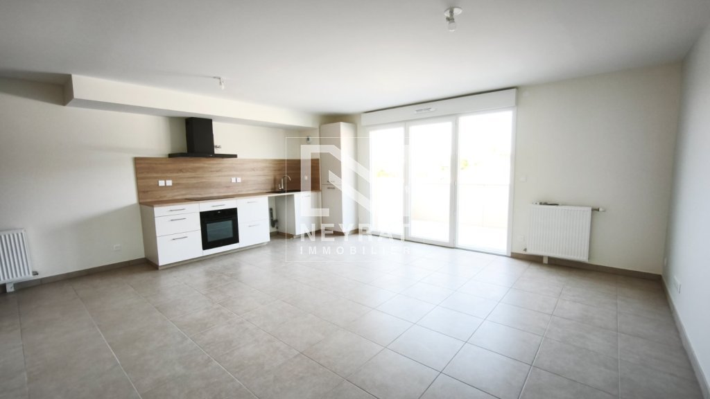 APPARTEMENT T3 A LOUER - ST REMY - 68.21 m2 - 870 &euro; charges comprises par mois