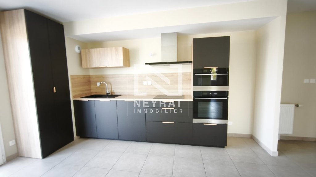 LES JARDINS D ELSA A LOUER - ST REMY - 68.21 m2 - 770 &euro; charges comprises par mois