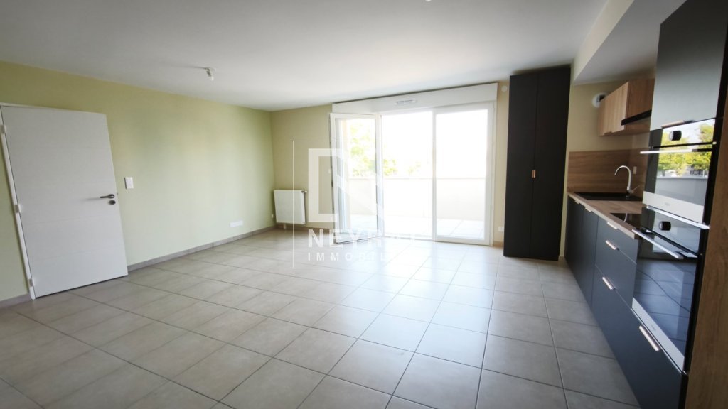 LES JARDINS D ELSA A LOUER - ST REMY - 68.21 m2 - 770 &euro; charges comprises par mois