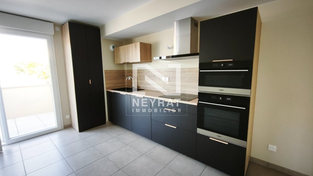 LES JARDINS D ELSA A LOUER - ST REMY - 68.21 m2 - 770 &euro; charges comprises par mois