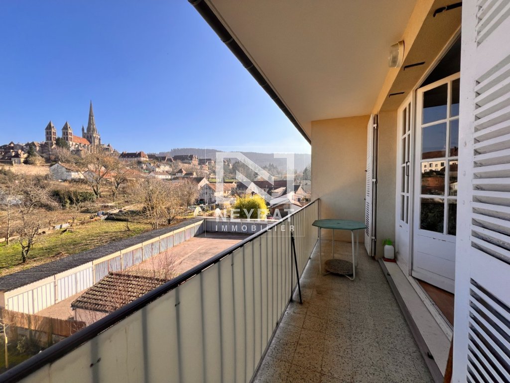 APPARTEMENT T3 A VENDRE - AUTUN - 79.91 m2 - 93000€
