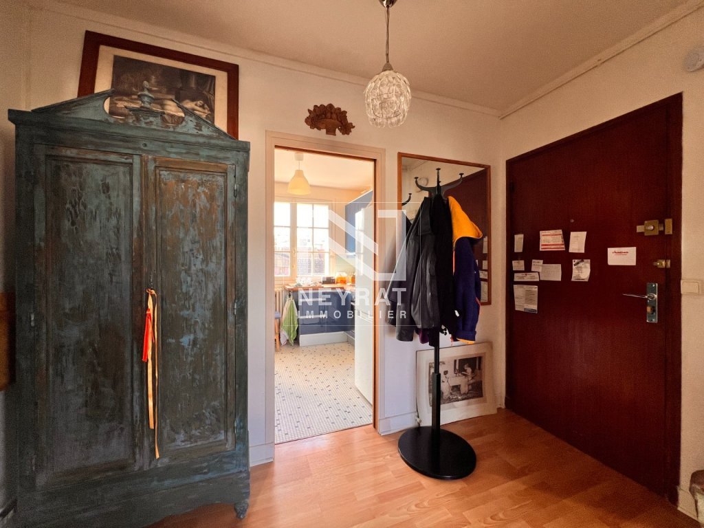 Appartement T3 80 m  Autun