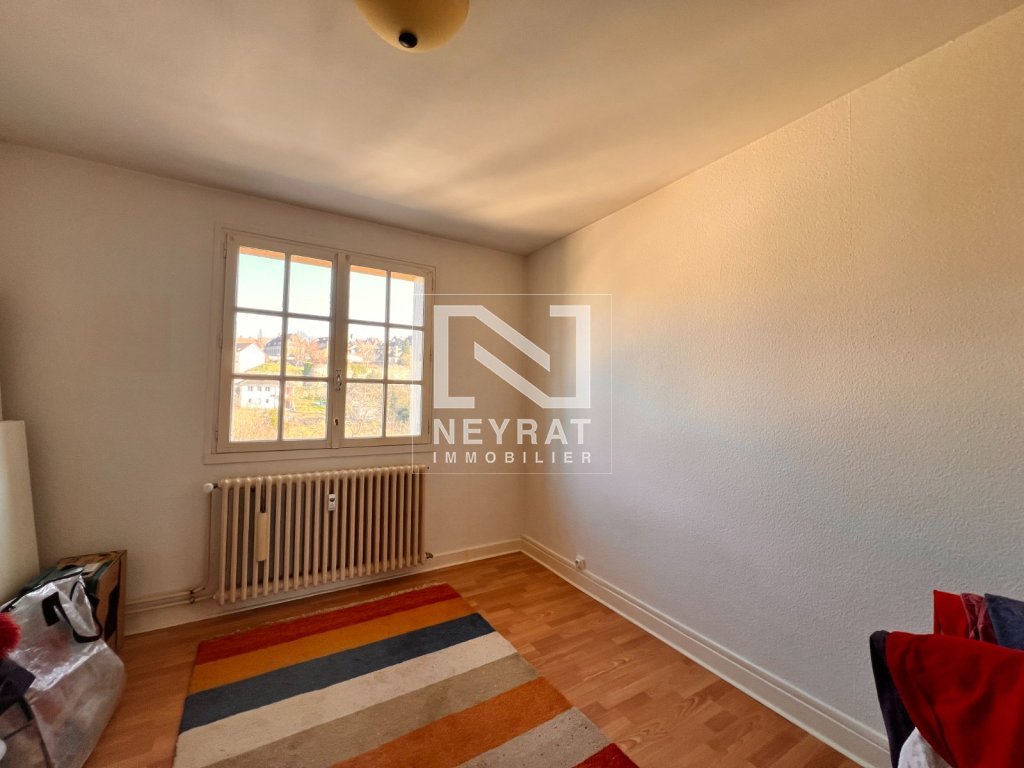 Appartement T3 80 m  Autun