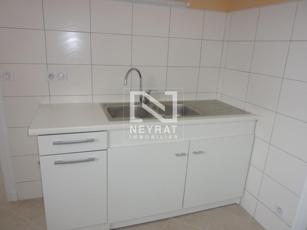 Appartement T3 67 m  Autun, balcon