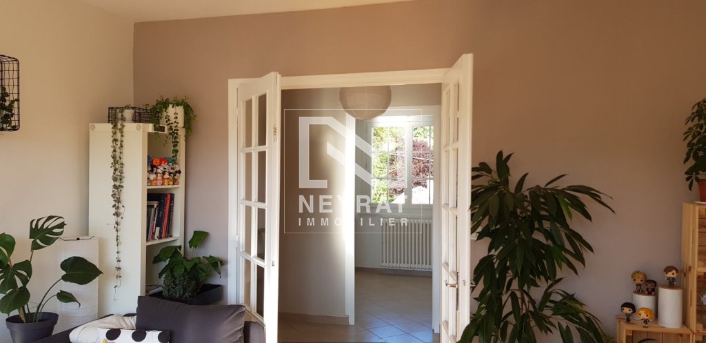 Appartement T3 67 m  Autun, balcon