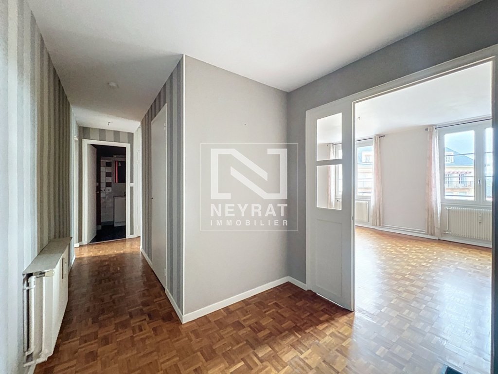 APPARTEMENT T3 A VENDRE - AUTUN - 78.28 m2 - 87000€