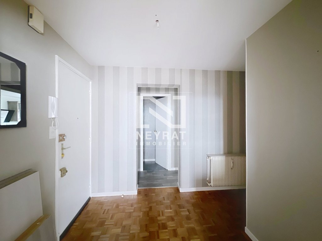 APPARTEMENT T3 A VENDRE - AUTUN - 78.28 m2 - 87000€