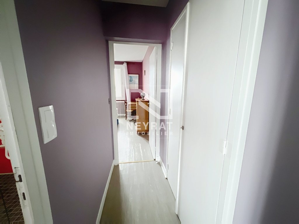 APPARTEMENT T3 A VENDRE - AUTUN - 74.5 m2 - 80�000�&euro;