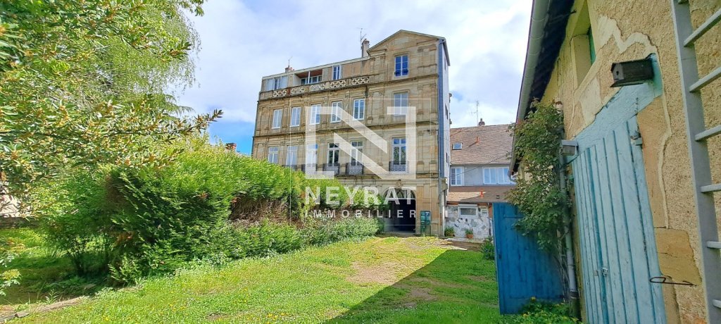 APPARTEMENT T3 A VENDRE - AUTUN - 93 m2 - 40 000 &euro;