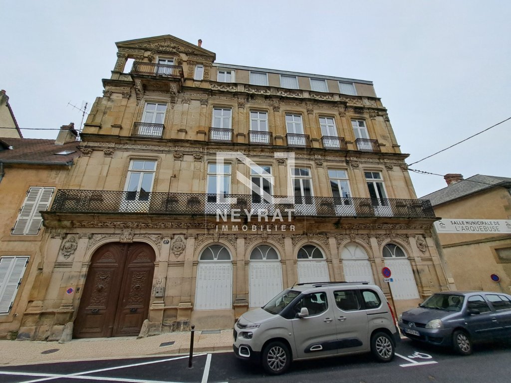 APPARTEMENT T3 A VENDRE - AUTUN - 93 m2 - 40 000 &euro;