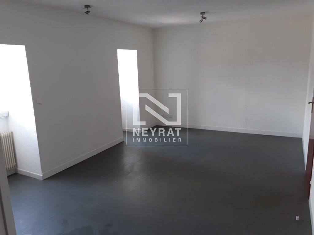 Type 3 65.27 m2 avec cave 2 garages vendus loués A VENDRE - AUXONNE - 65.27 m2 - 105 000 &euro;