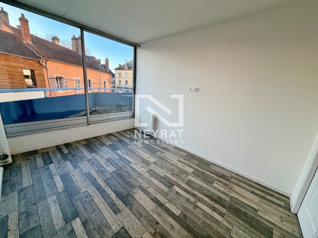 APPARTEMENT T3 A VENDRE - CHALON SUR SAONE Centre Ville - 66.28 m2 - 120000€