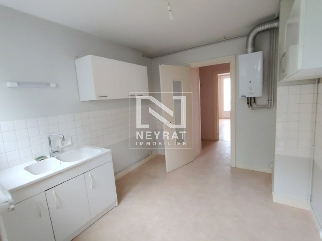 APPARTEMENT T3 - CHALON SUR SAONE - 65.09 m2 - VENDU