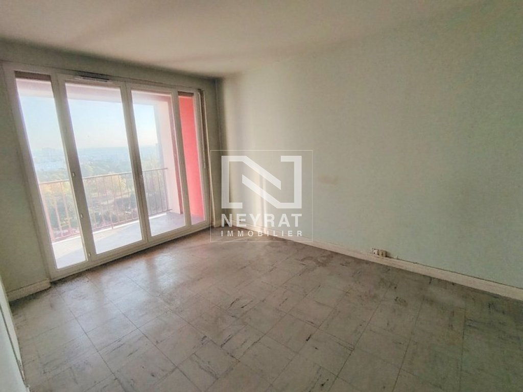 APPARTEMENT T3 A VENDRE - CHALON SUR SAONE - 76.24 m2 - 66600€