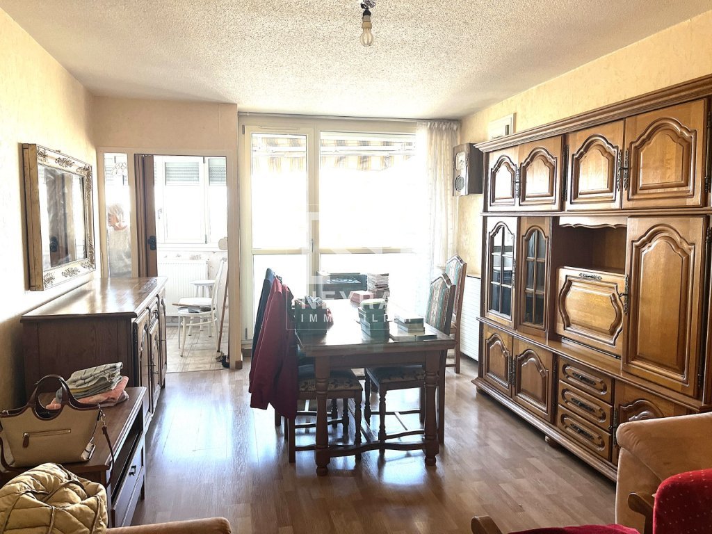 APPARTEMENT T3 A VENDRE - CHALON SUR SAONE - 74.85 m2 - 107�000�&euro;