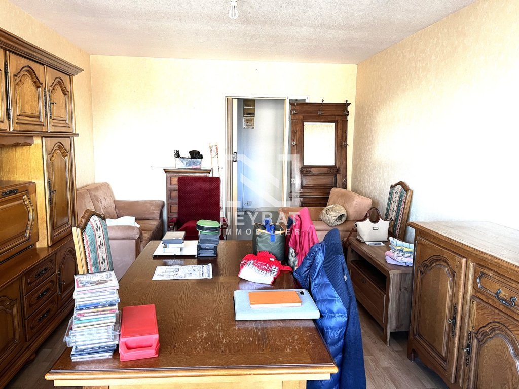 APPARTEMENT T3 A VENDRE - CHALON SUR SAONE - 74.85 m2 - 107�000�&euro;