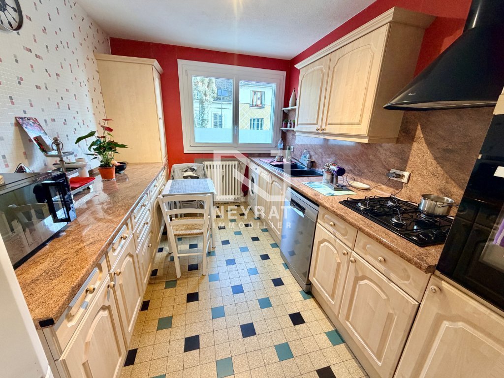 APPARTEMENT T3 A VENDRE - CHALON SUR SAONE - 73.63 m2 - 129�000�&euro;