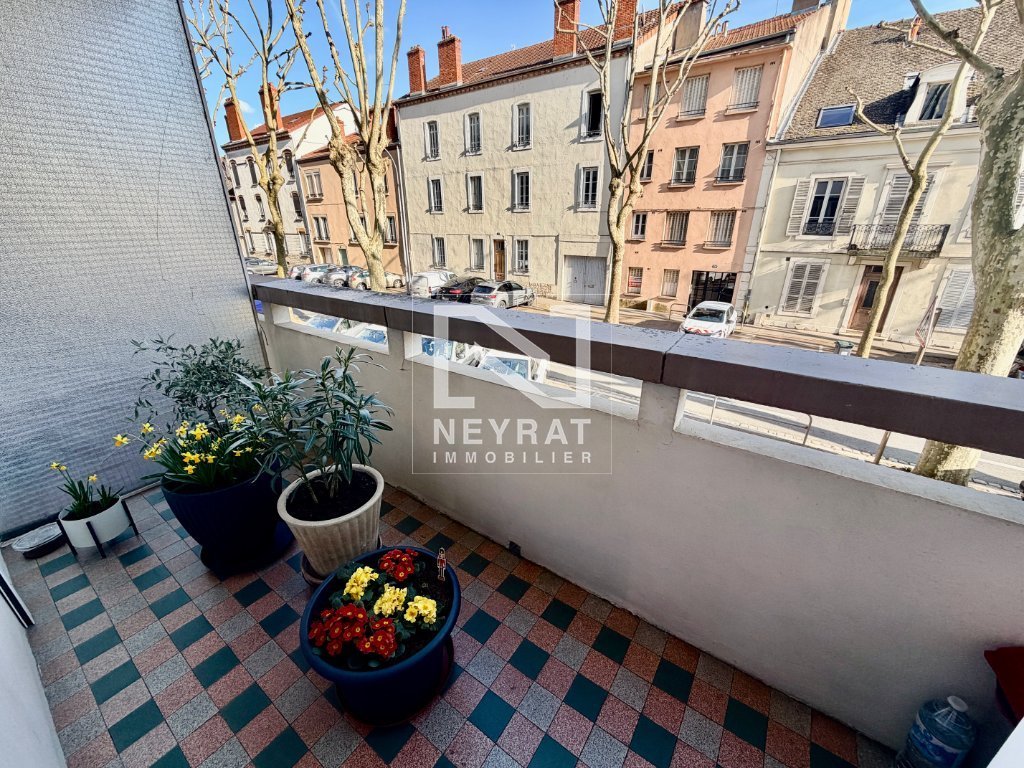 APPARTEMENT T3 A VENDRE - CHALON SUR SAONE - 73.63 m2 - 129�000�&euro;