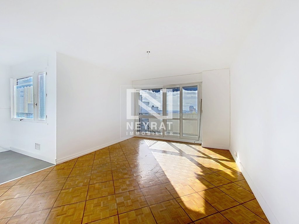 APPARTEMENT T3 A VENDRE - CHALON SUR SAONE - 72 m2 - 136�000�&euro;