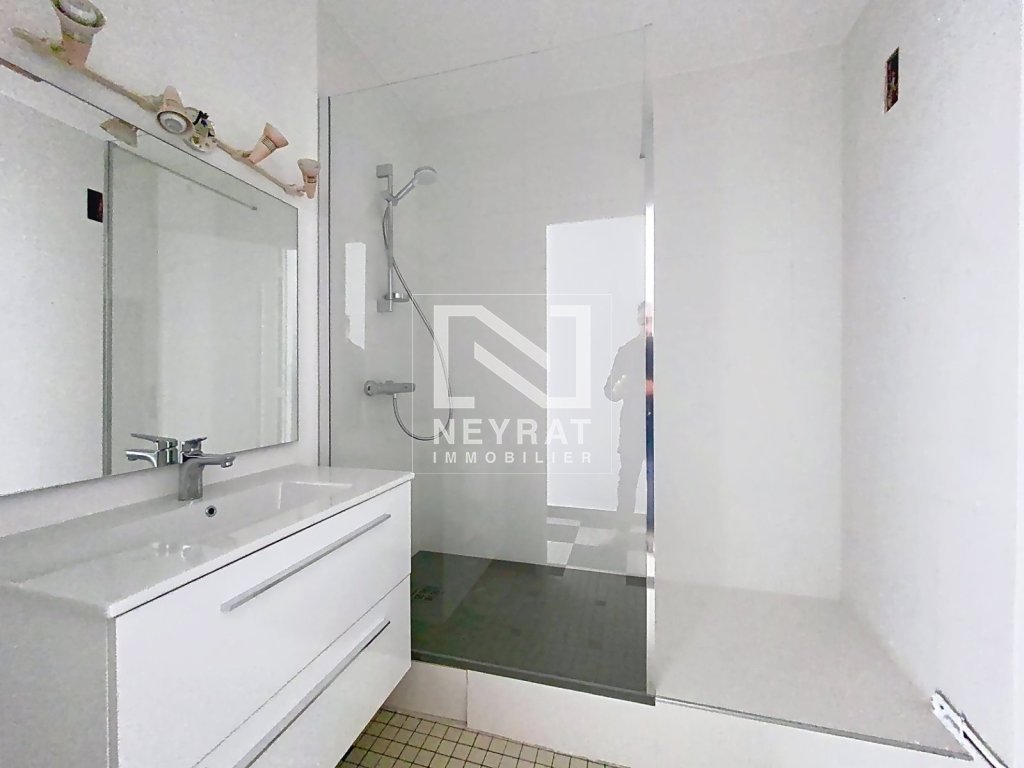 APPARTEMENT T3 A VENDRE - CHALON SUR SAONE - 72 m2 - 136�000�&euro;