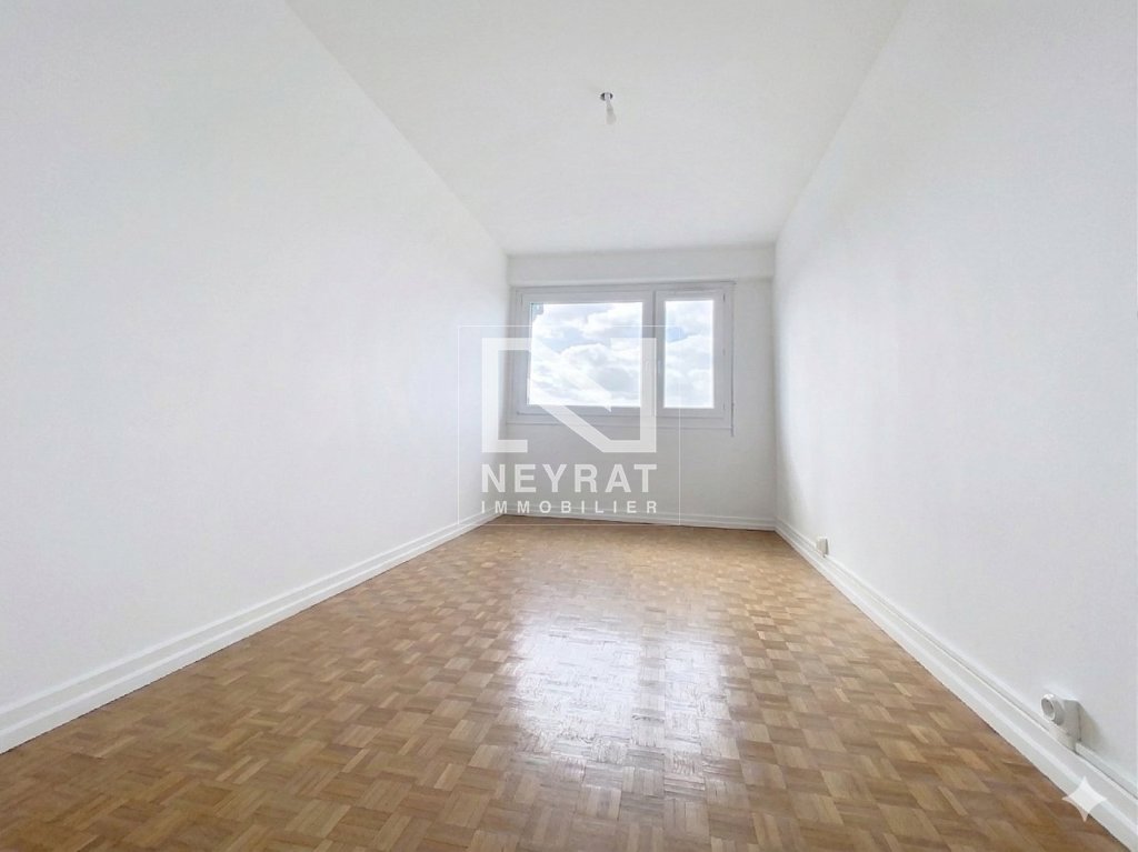 APPARTEMENT T3 A VENDRE - CHALON SUR SAONE - 72 m2 - 136�000�&euro;