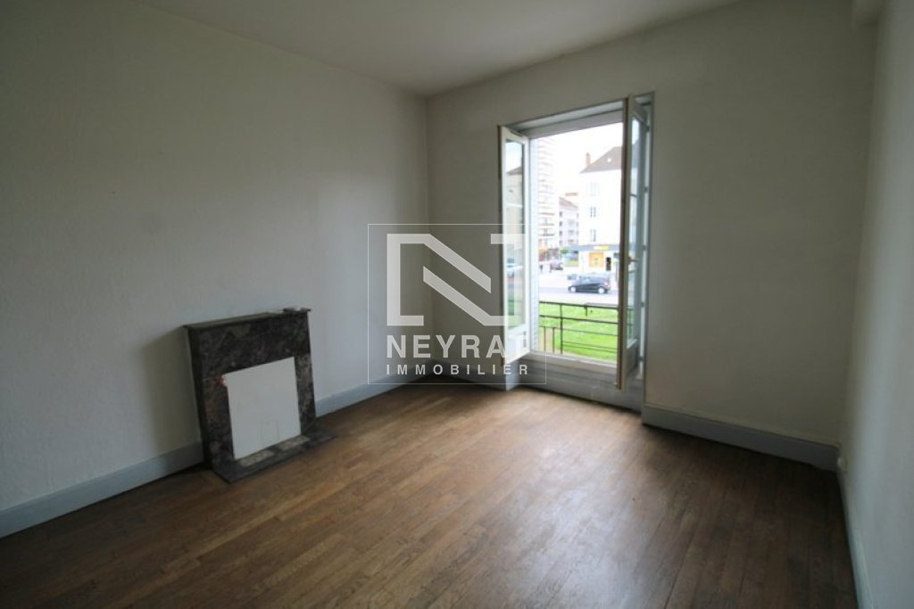 APPARTEMENT T3 A VENDRE - CHALON SUR SAONE - 69 m2 - 83 000 &euro;