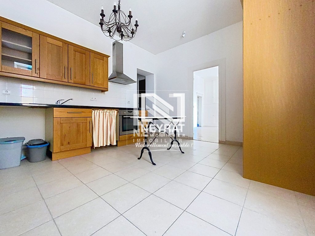 APPARTEMENT T3 A VENDRE - CHALON SUR SAONE - 66.85 m2 - 135 000 &euro;