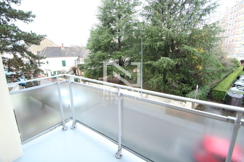 APPARTEMENT T3 A VENDRE - CHALON SUR SAONE - 68.79 m2 - 136 000 &euro;