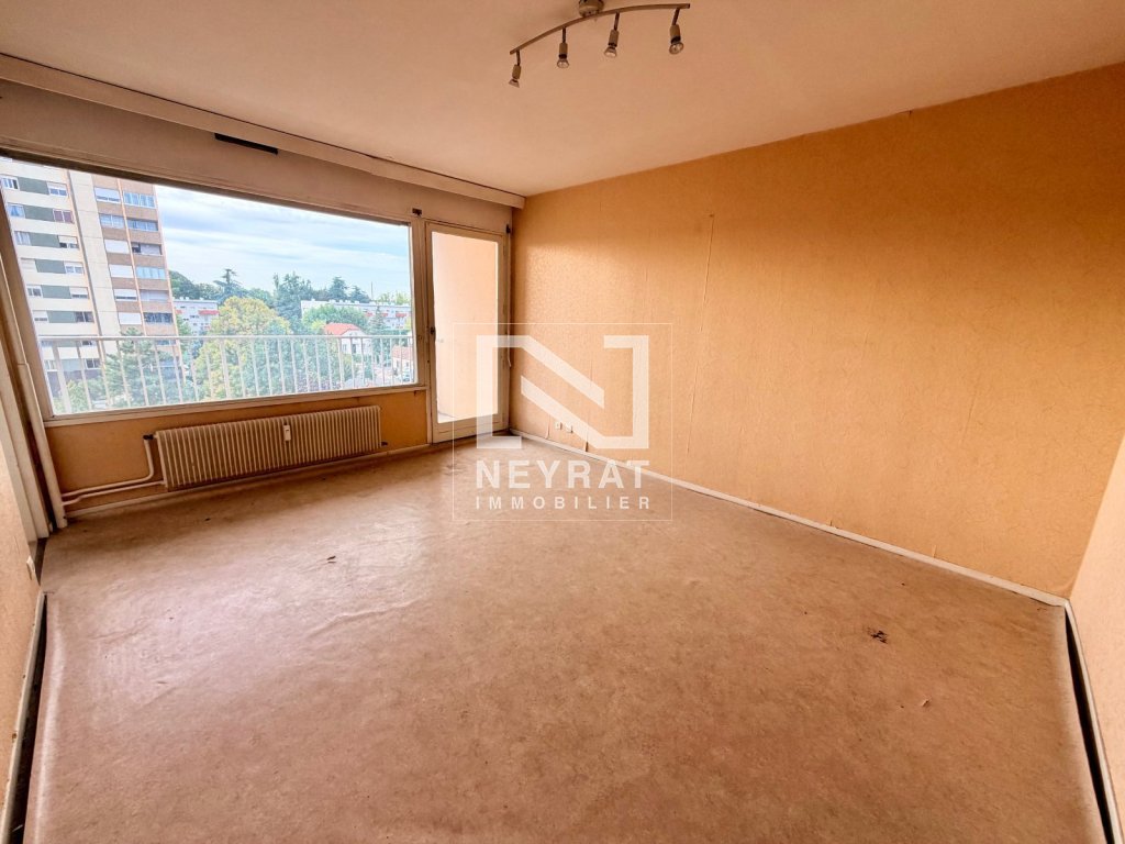 APPARTEMENT T3 A VENDRE - CHALON SUR SAONE - 64.11 m2 - 69 000 &euro;