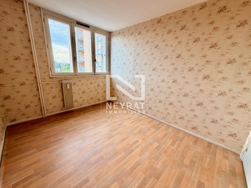 APPARTEMENT T3 A VENDRE - CHALON SUR SAONE - 64.11 m2 - 69 000 &euro;