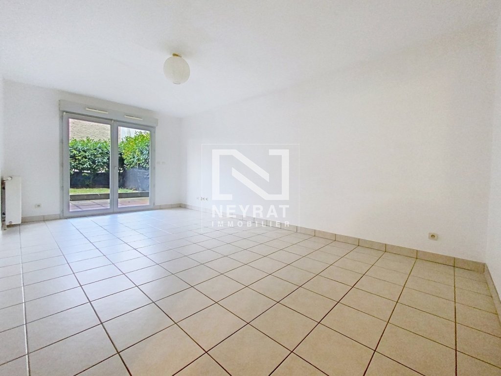 T3 EN REZ DE JARDIN AVEC STATIONNEMENT PRIV� A VENDRE - DIJON MONTCHAPET/JOUVENCE - 60.61 m2 - 210�000�&euro;