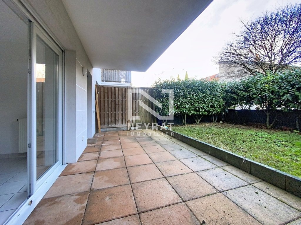 T3 EN REZ DE JARDIN AVEC STATIONNEMENT PRIV� A VENDRE - DIJON MONTCHAPET/JOUVENCE - 60.61 m2 - 210�000�&euro;