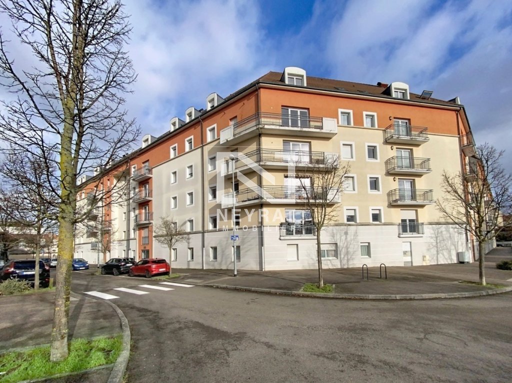 T3 EN REZ DE JARDIN AVEC STATIONNEMENT PRIV� A VENDRE - DIJON MONTCHAPET/JOUVENCE - 60.61 m2 - 210�000�&euro;