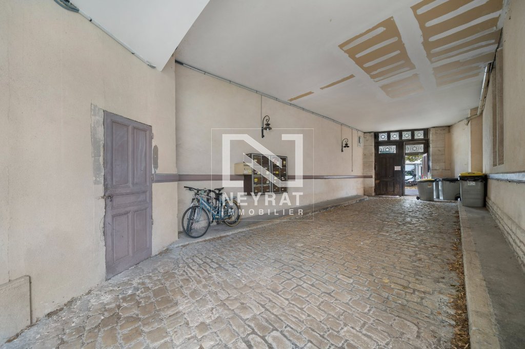 APPARTEMENT T3 - DIJON - 57.38 m2 - 183�000�&euro;