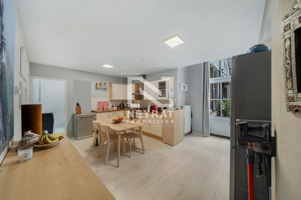 APPARTEMENT T3 - DIJON - 57.38 m2 - 183�000�&euro;