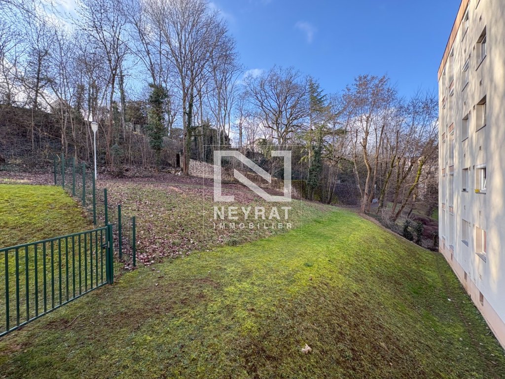 T3 lumineux avec cave