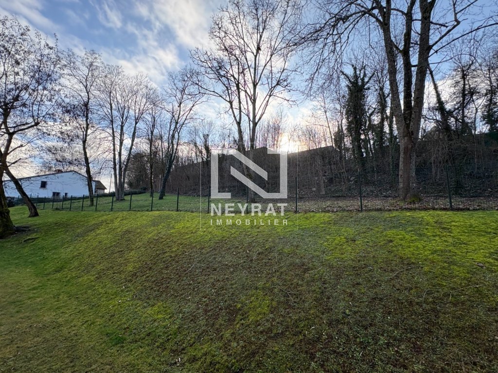 T3 lumineux avec cave