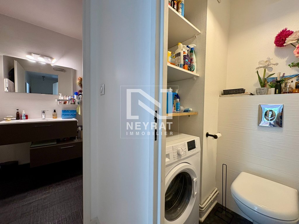 Appartement avec balcon, cave et garage privatif - Environnement verdoyant - Quartier Wilson / Allées du parc