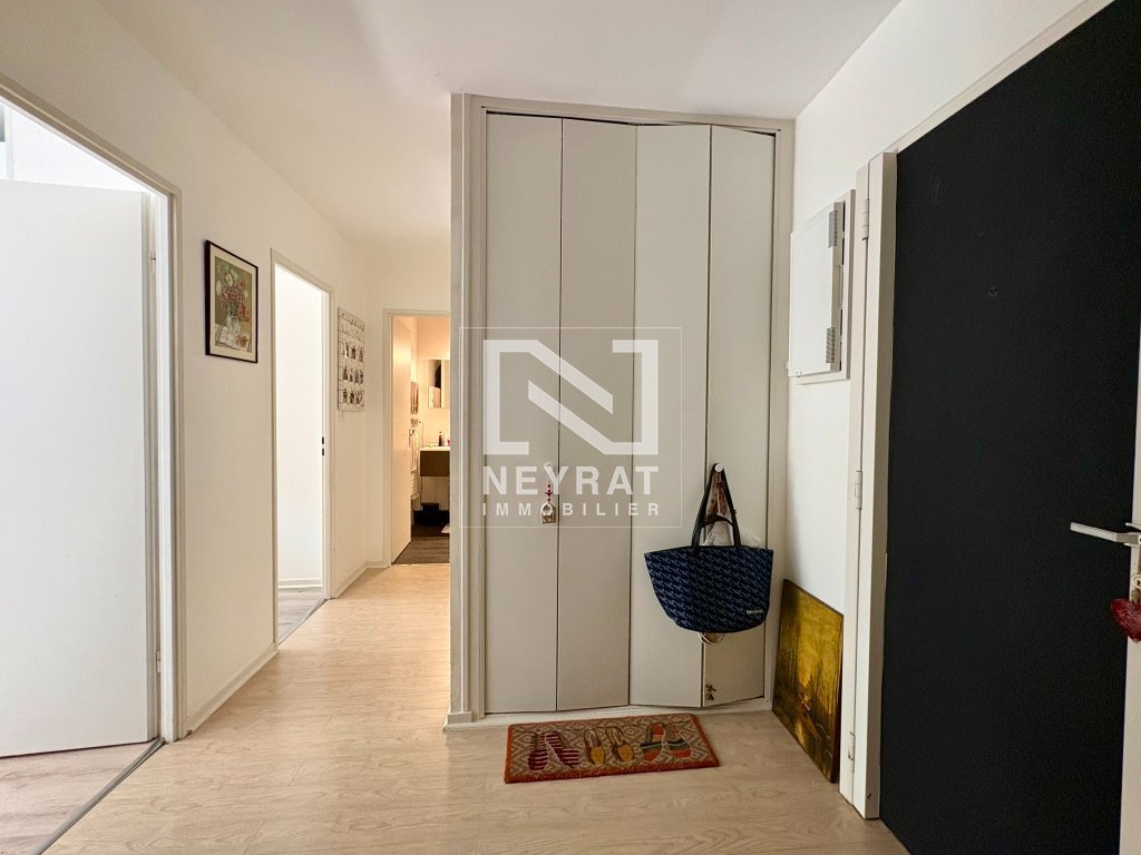 Appartement avec balcon, cave et garage privatif - Environnement verdoyant - Quartier Wilson / Allées du parc