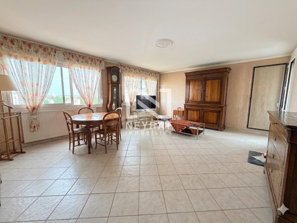 Appartement lumineux avec vue dégagée A VENDRE - DIJON Tire Pesseau - 73.29 m2 - 70 000 &euro;