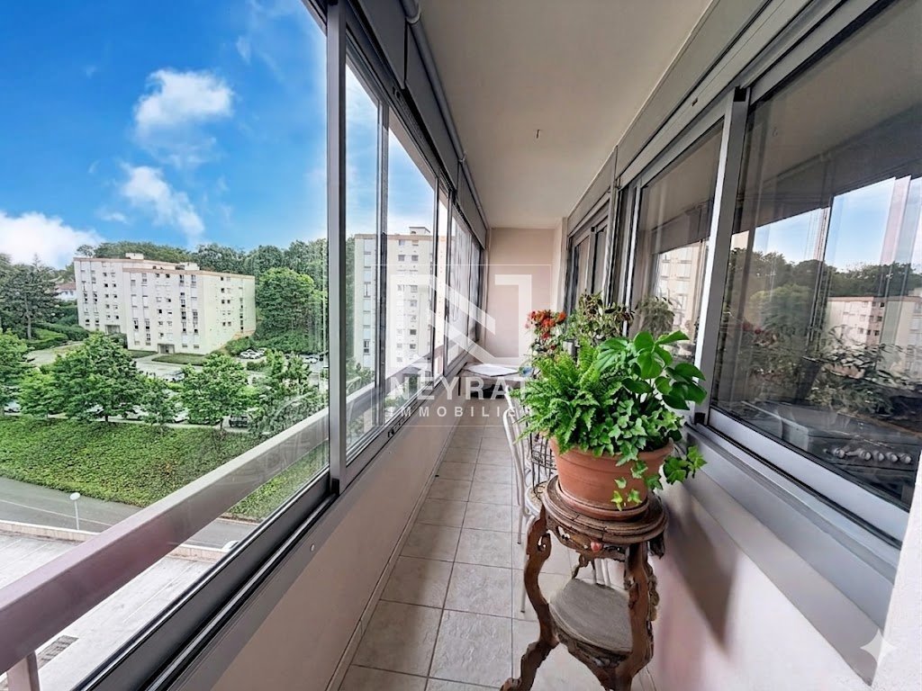 Appartement lumineux avec vue dégagée A VENDRE - DIJON Tire Pesseau - 73.29 m2 - 70 000 &euro;