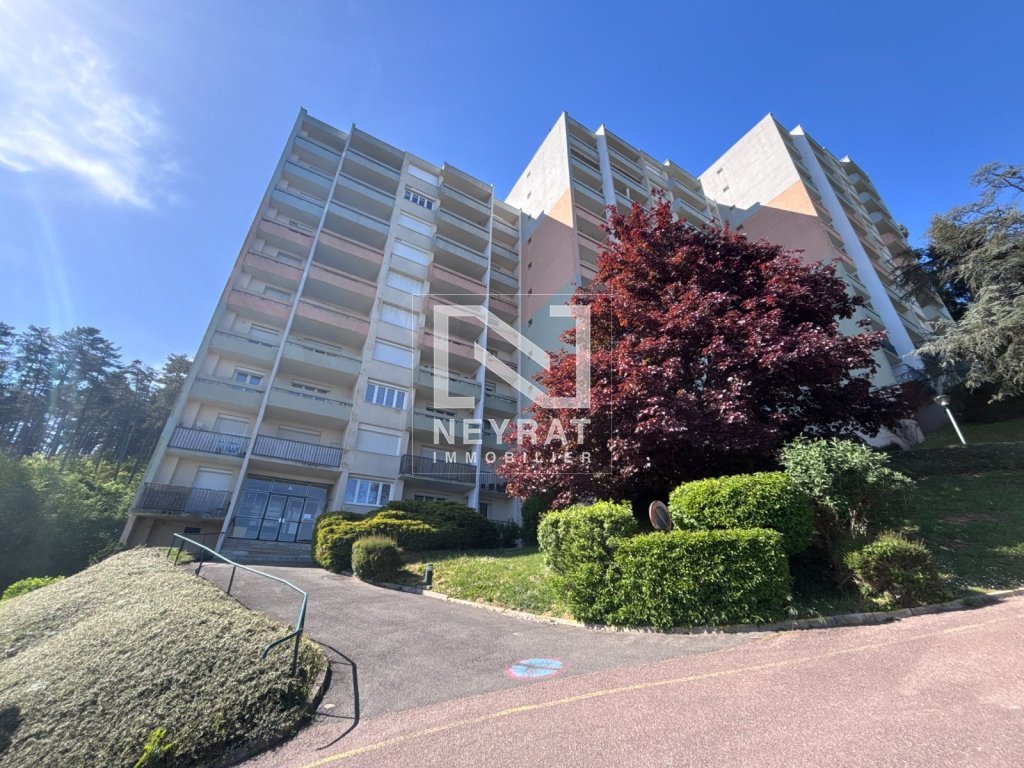 APPARTEMENT T3 - LE CREUSOT - 77.81 m2 - VENDU