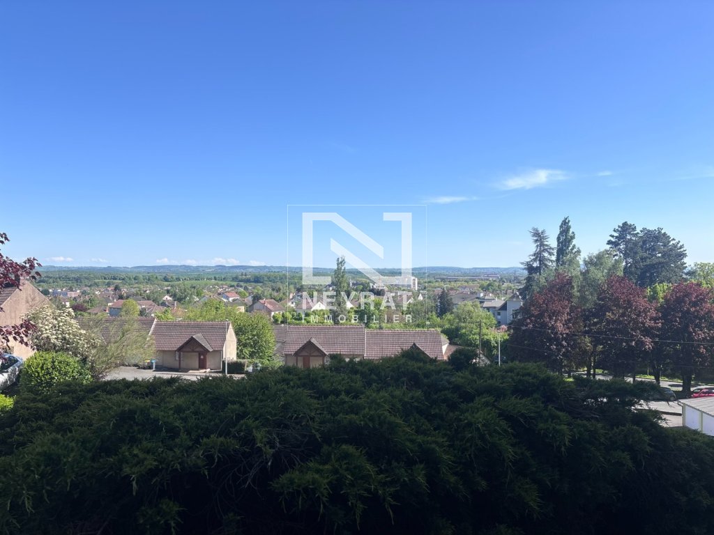 APPARTEMENT T3 - LE CREUSOT - 77.81 m2 - VENDU